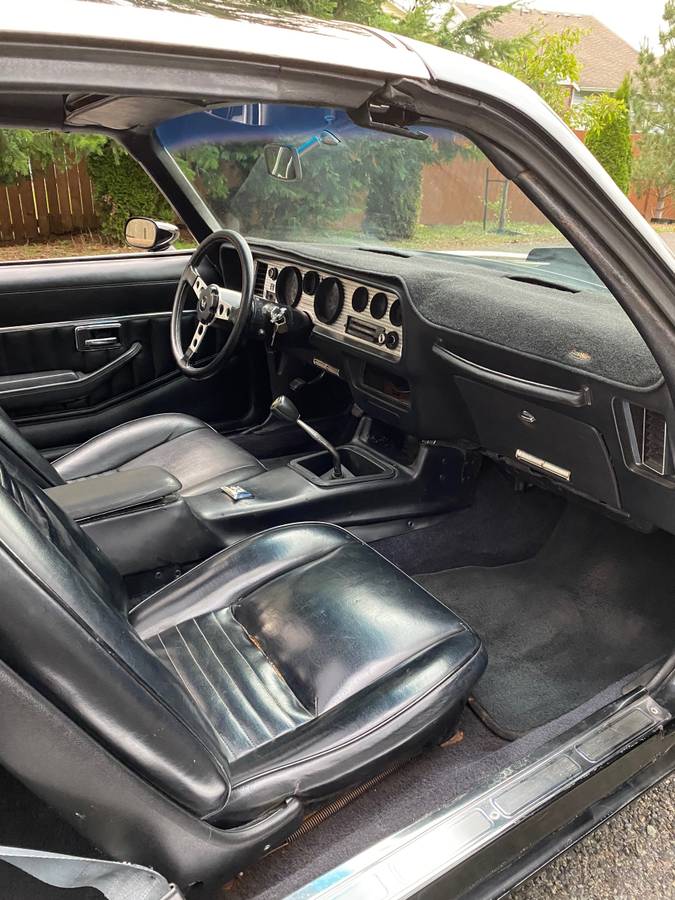 01111_h9JkrbC3hCr_0t20CI_1200x900