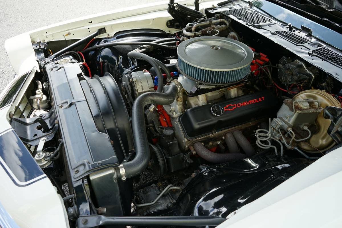 00707_sF25LW6eVU_0q40hq_1200x900