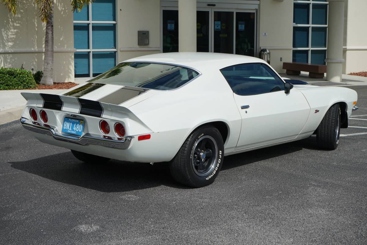 00T0T_6EFJ94mTEUv_0q40hq_1200x900